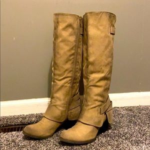 Longshot Faux suede boot.